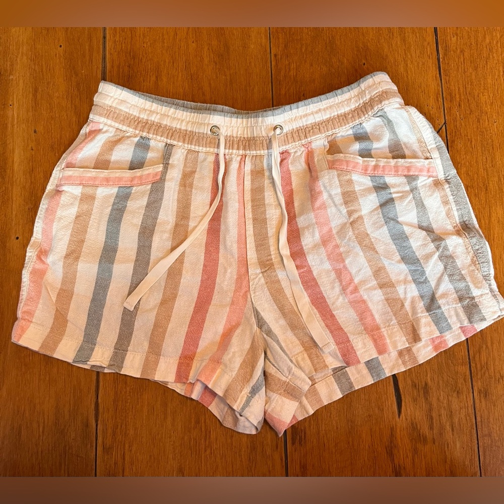 GAP Women’s Linen Pastel Rainbow Striped Shorts